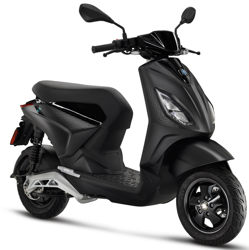 Electric Piaggio 1 Active - Forever Black 2024- £800 Saving upon Registration